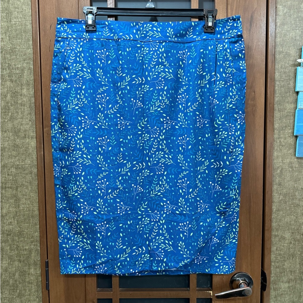 Ripskirt Hawaii XL Length 3 NWOT